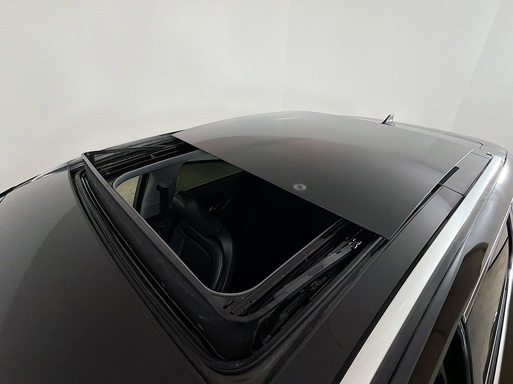 Used 2022 Lincoln Corsair Reserve w/ Elements Package image 19