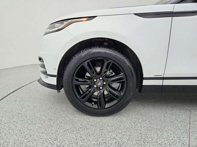 Used 2019 Land Rover Range Rover Velar R-Dynamic SE image 28