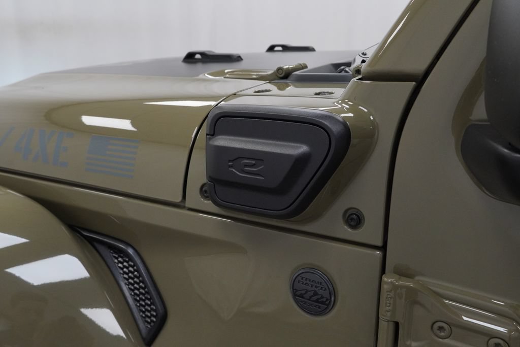 Certified 2025 Jeep Wrangler Unlimited Sport S 4xe AWD/4WD image 40