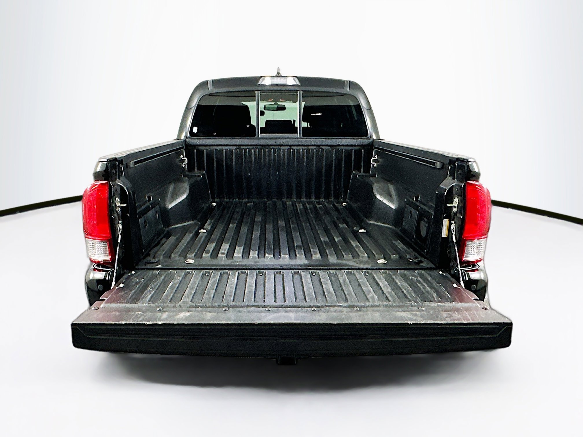 Used 2016 Toyota Tacoma TRD Off-Road image 28