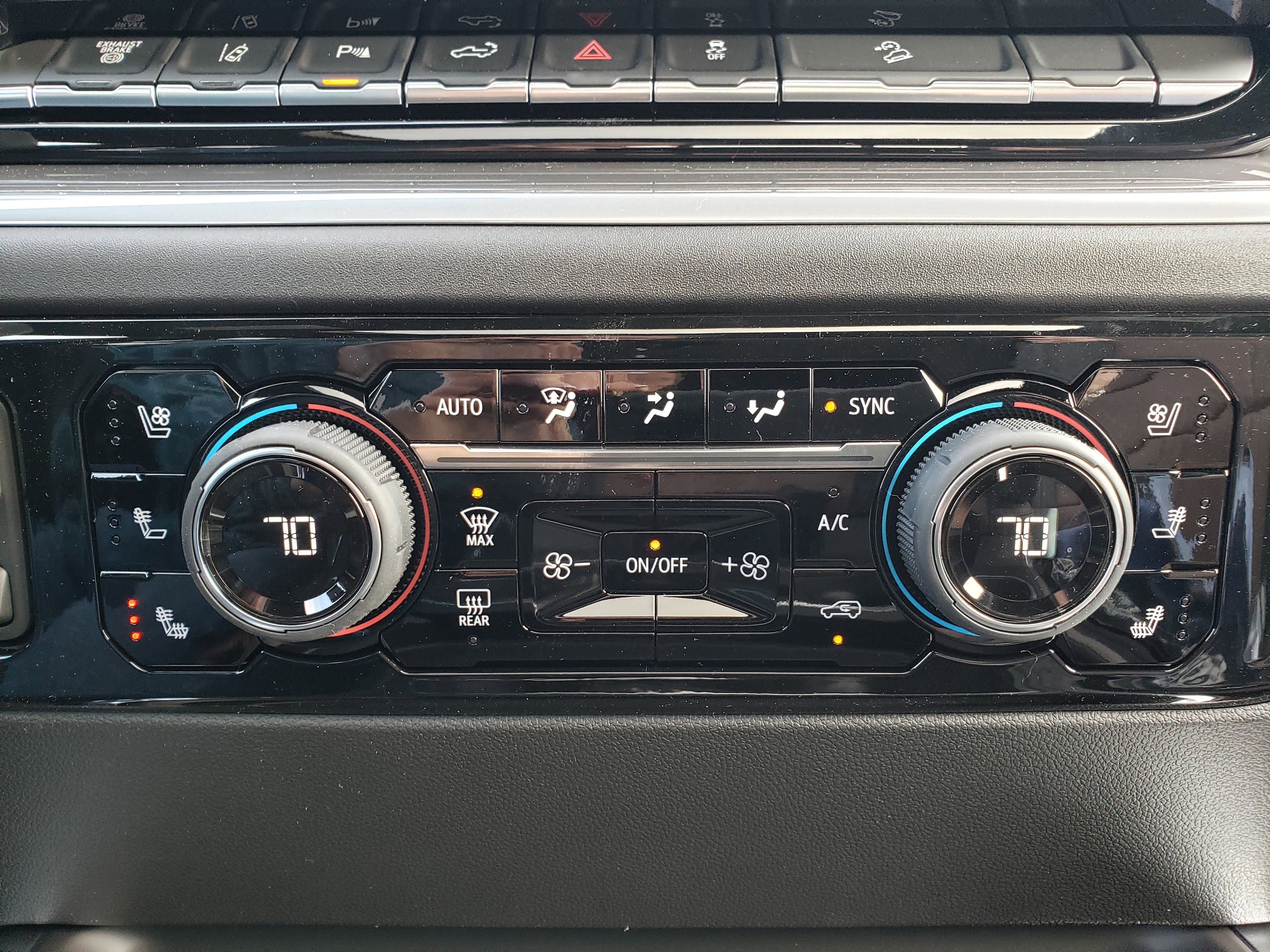 New 2026 Chevrolet Silverado 3500 High Country w/ High Country Premium Package image 26