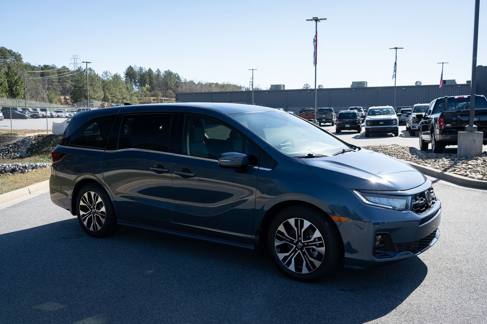 Used 2026 Honda Odyssey Elite image 12
