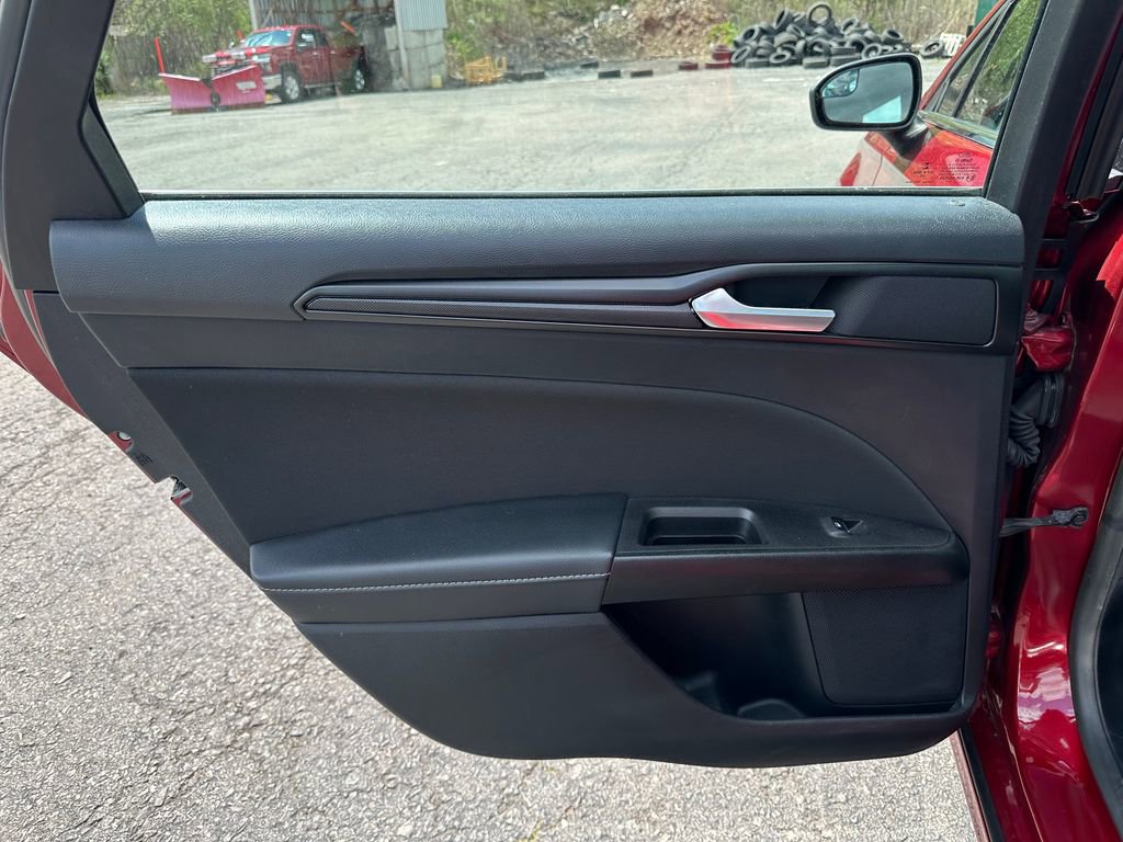 Used 2018 Ford Fusion S w/ Equipment Group 101A FWD image 21