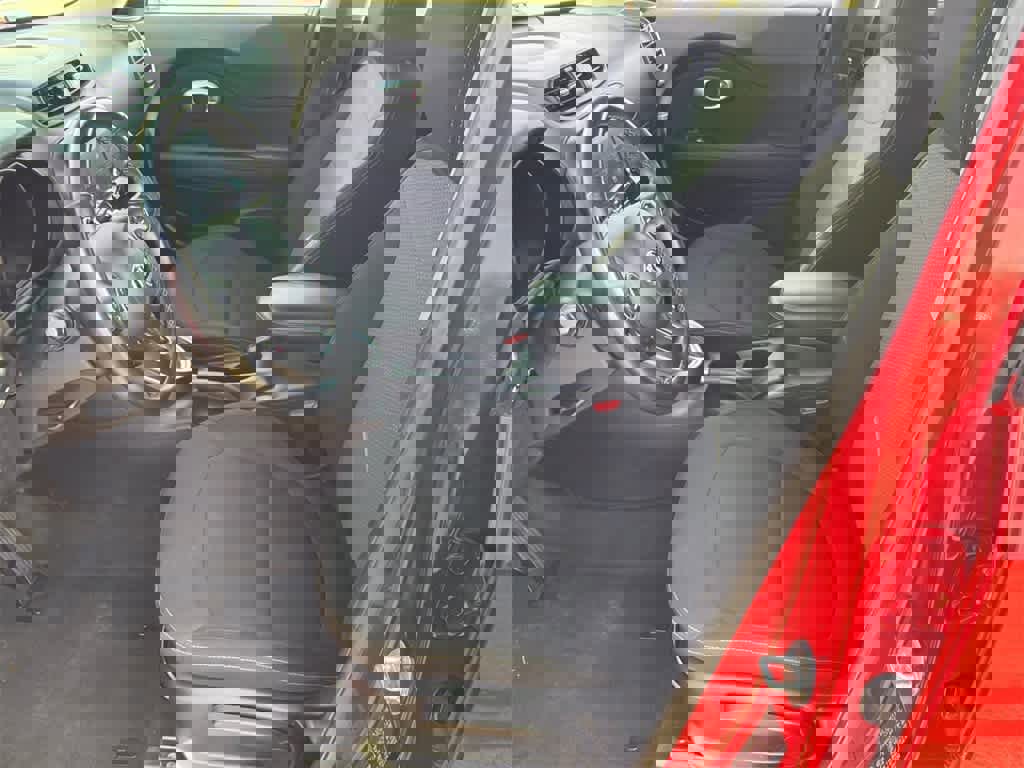 Used 2019 Kia Soul + image 10