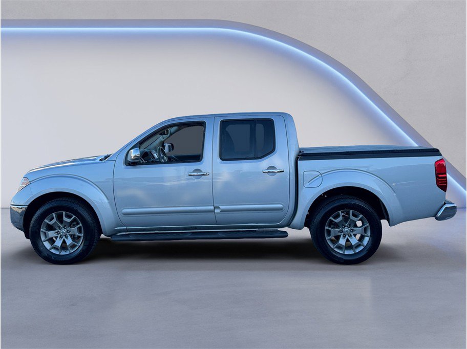 Used 2019 Nissan Frontier SL image 3