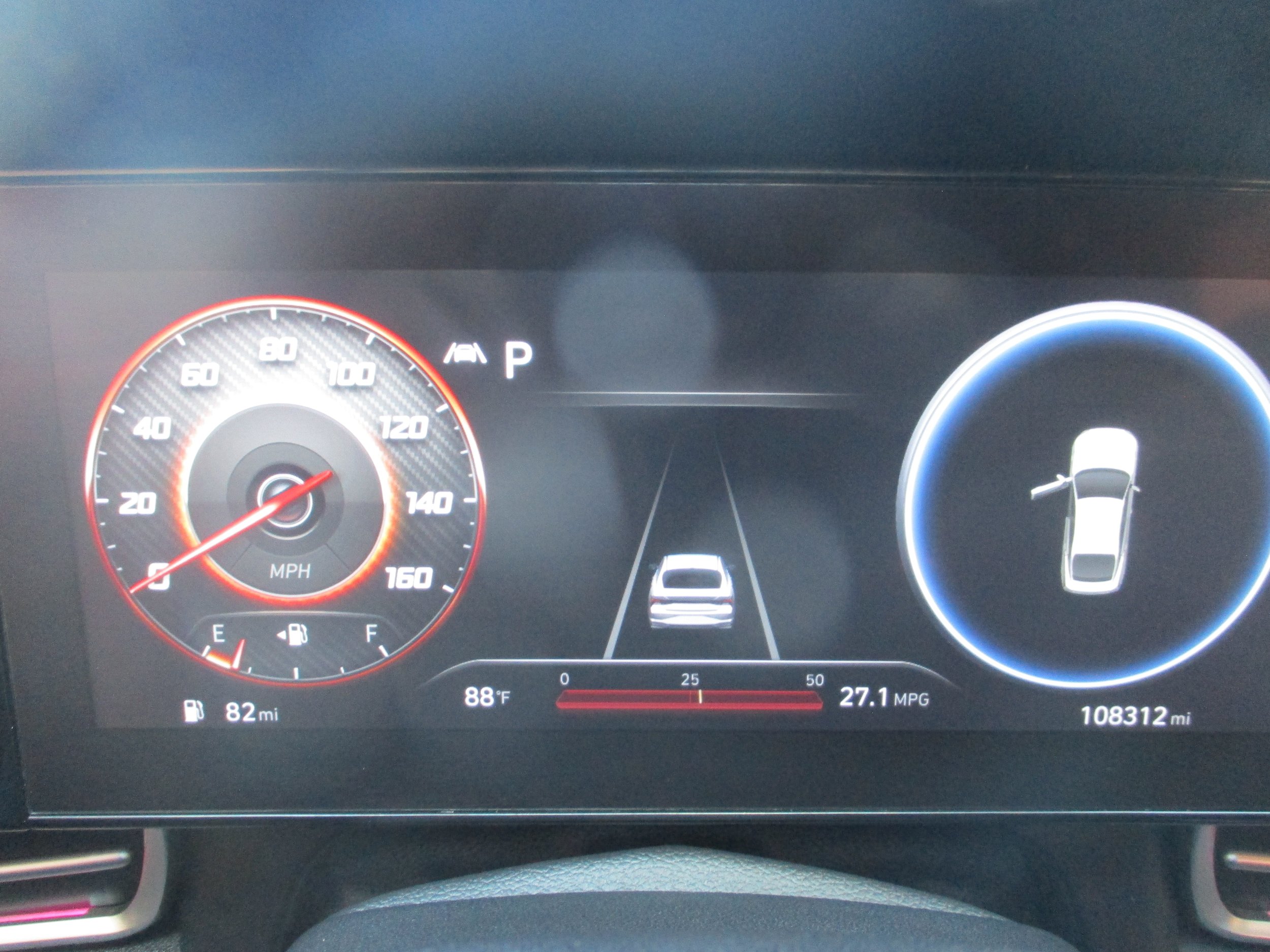 Used 2022 Hyundai Elantra Limited w/ Preferred Accessory Package FWD image 22