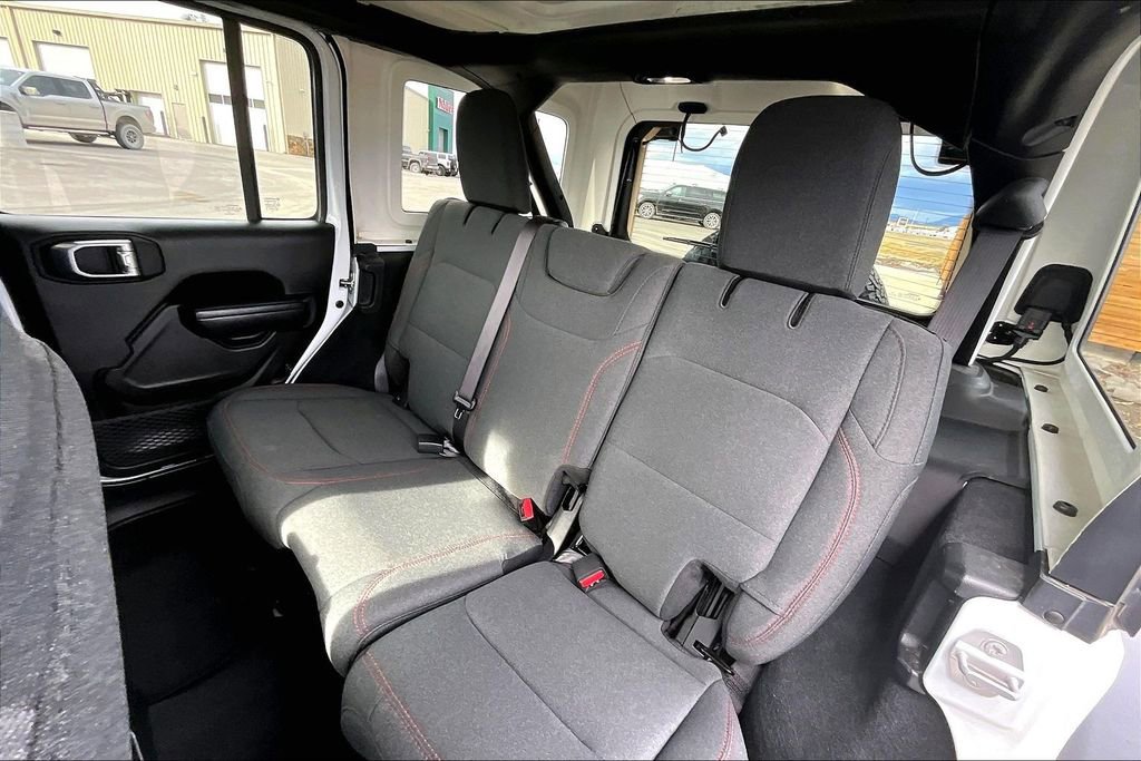 Used 2025 Jeep Wrangler Unlimited Rubicon AWD/4WD image 26