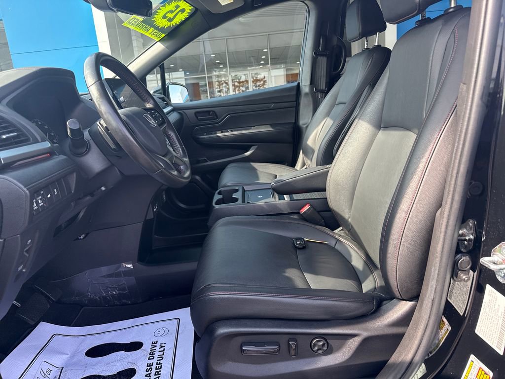 Used 2025 Honda Odyssey Sport-L image 11