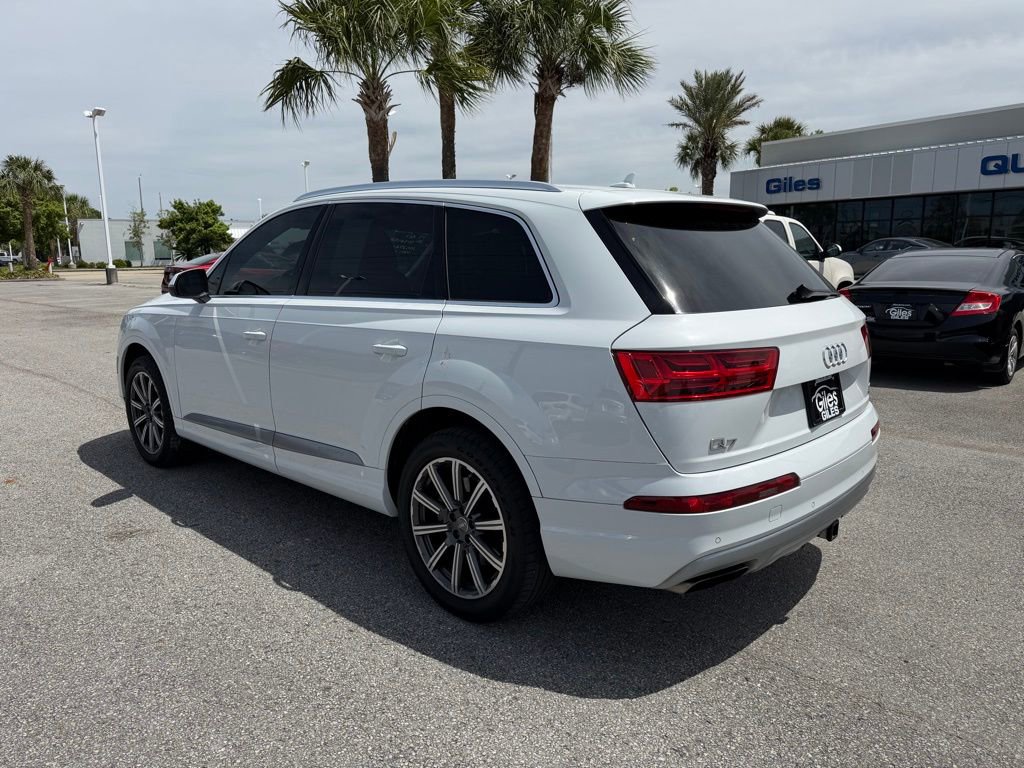 Used 2017 Audi Q7 3.0T Premium Plus image 3