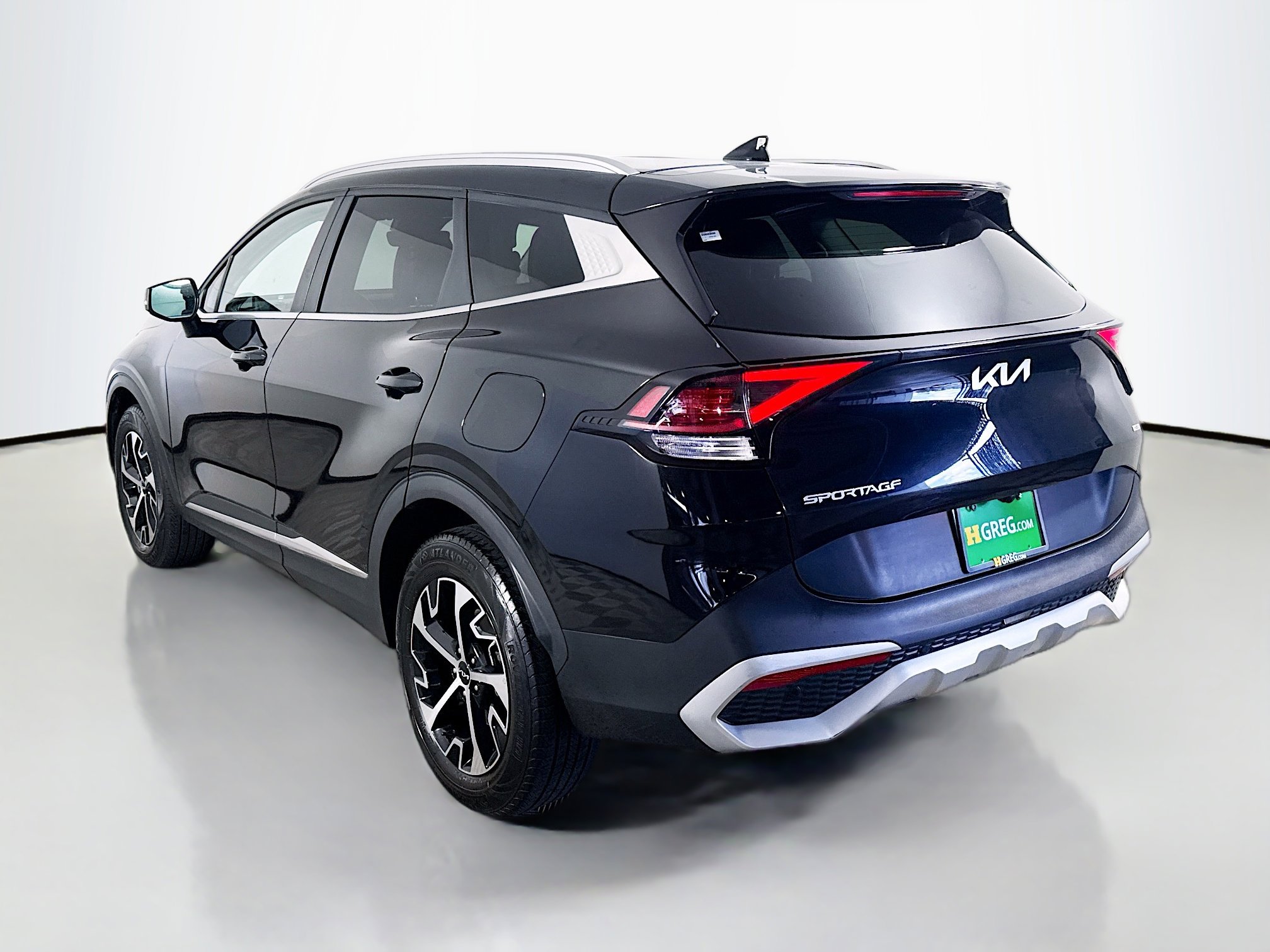 Used 2023 Kia Sportage EX AWD/4WD image 7