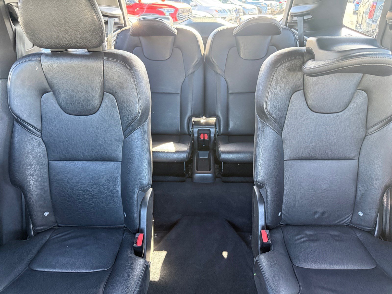 Used 2020 Volvo XC90 T6 Momentum AWD/4WD image 18