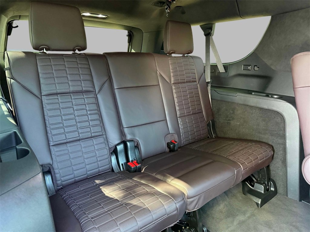 Certified 2024 Cadillac Escalade ESV Sport Platinum w/ LPO, ONYX Package image 17