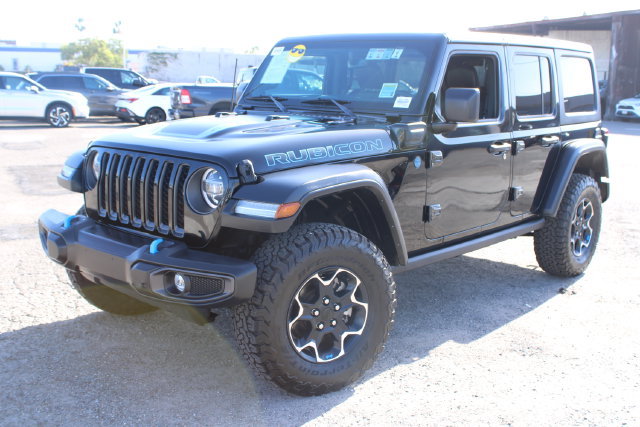 Used 2022 Jeep Wrangler Unlimited Rubicon 4xe w/ Dual Top Group AWD/4WD image 11