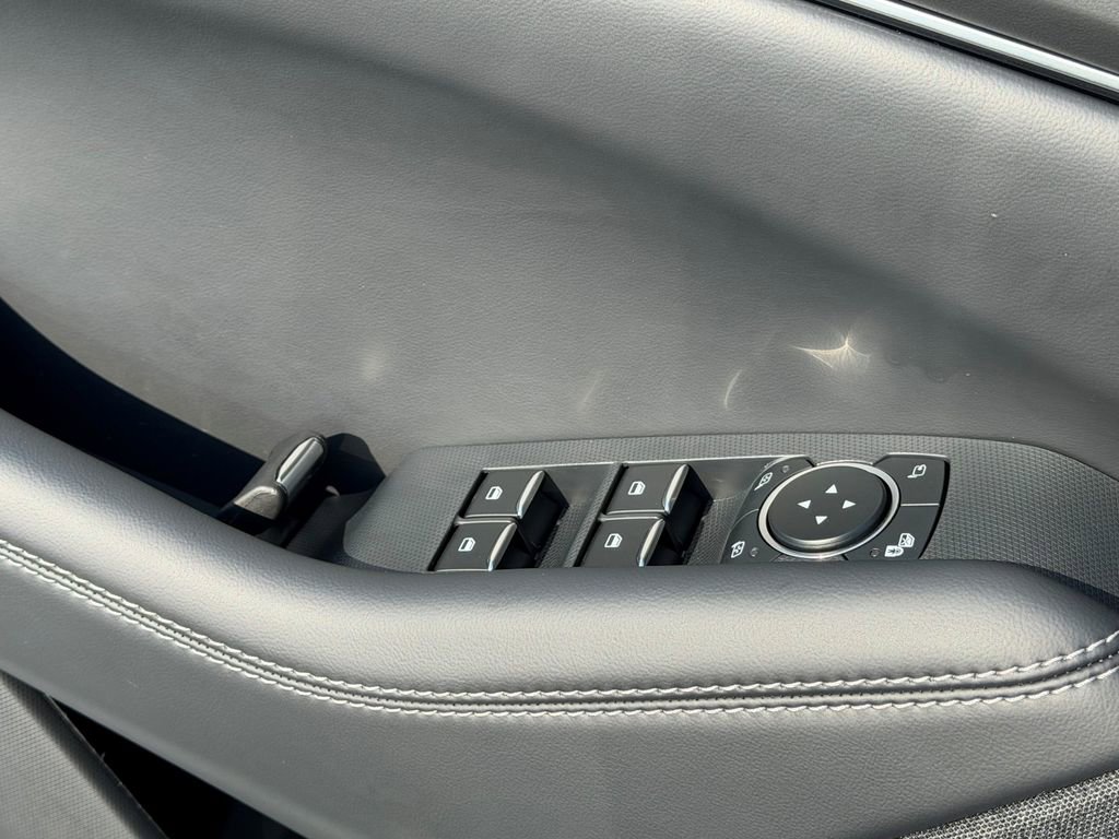 Used 2025 Ford Mustang Mach-E Premium AWD/4WD image 39