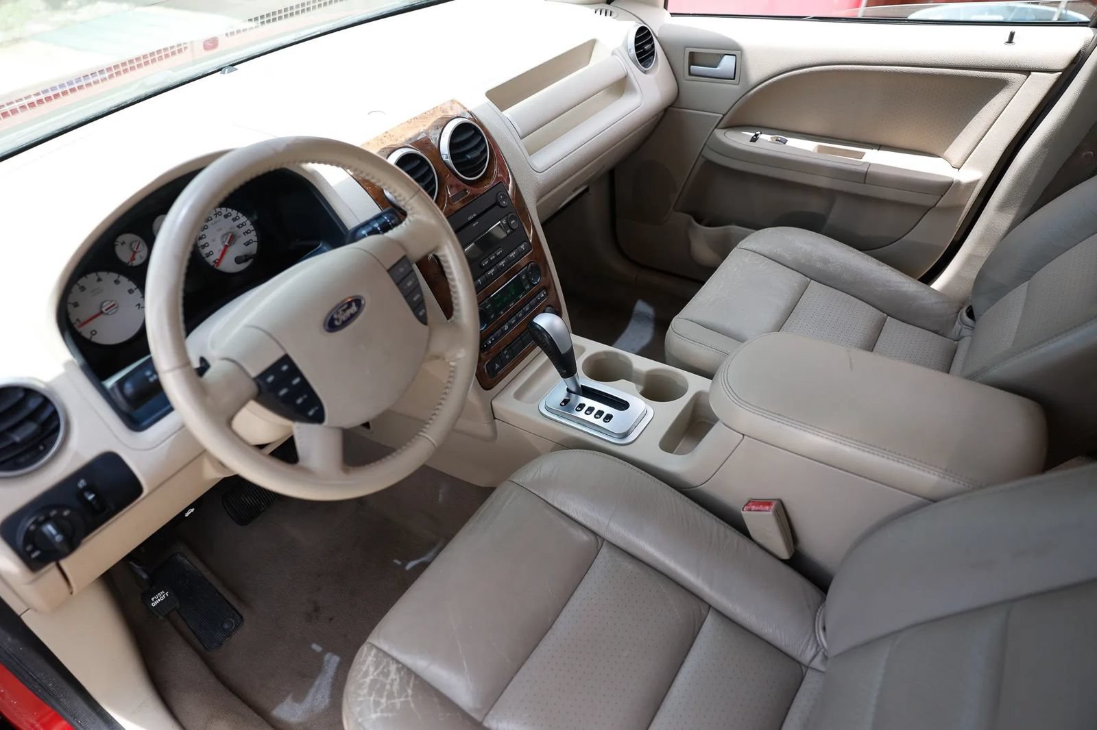 Used 2007 Ford Freestyle Limited FWD image 19