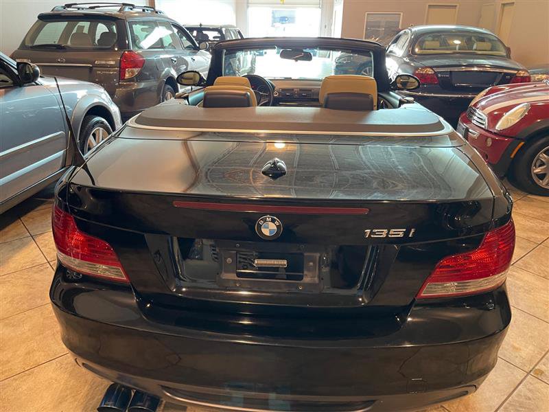 Used 2009 BMW 135i Convertible image 50