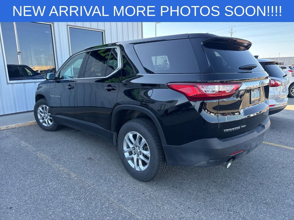 Used 2018 Chevrolet Traverse LS AWD/4WD image 3