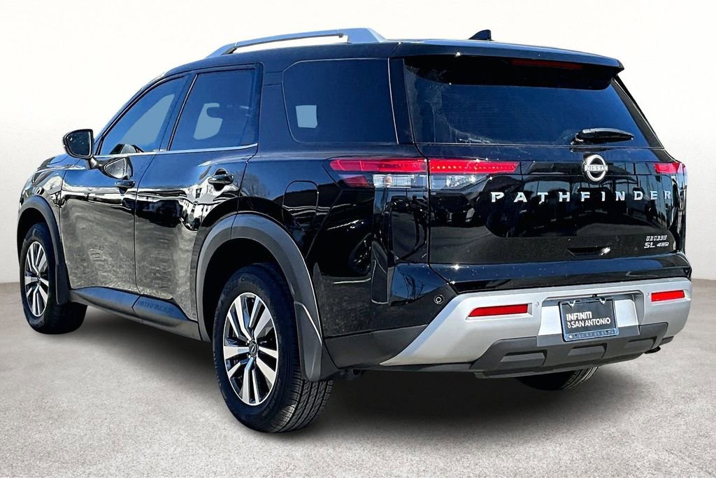 Used 2025 Nissan Pathfinder SL image 15