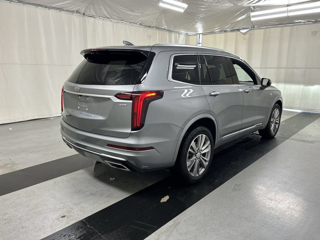Used 2023 Cadillac XT6 Premium Luxury w/ Technology Package AWD/4WD image 2
