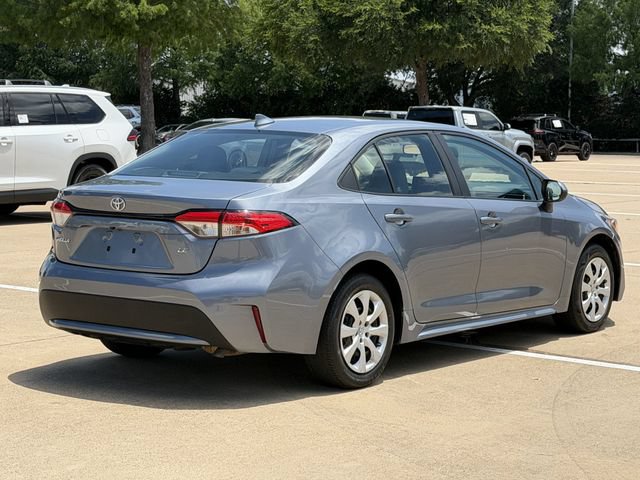 Used 2022 Toyota Corolla LE FWD image 4