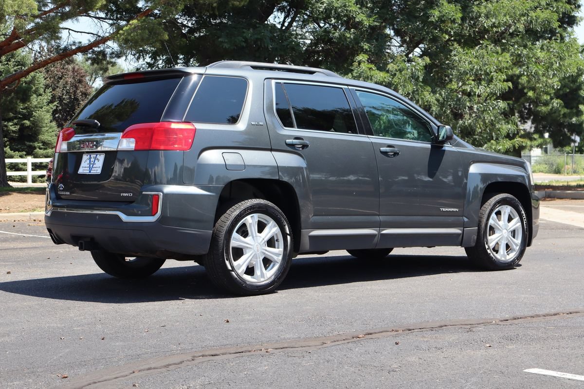 Used 2017 GMC Terrain SLE w/ Driver Alert Package I AWD/4WD image 5