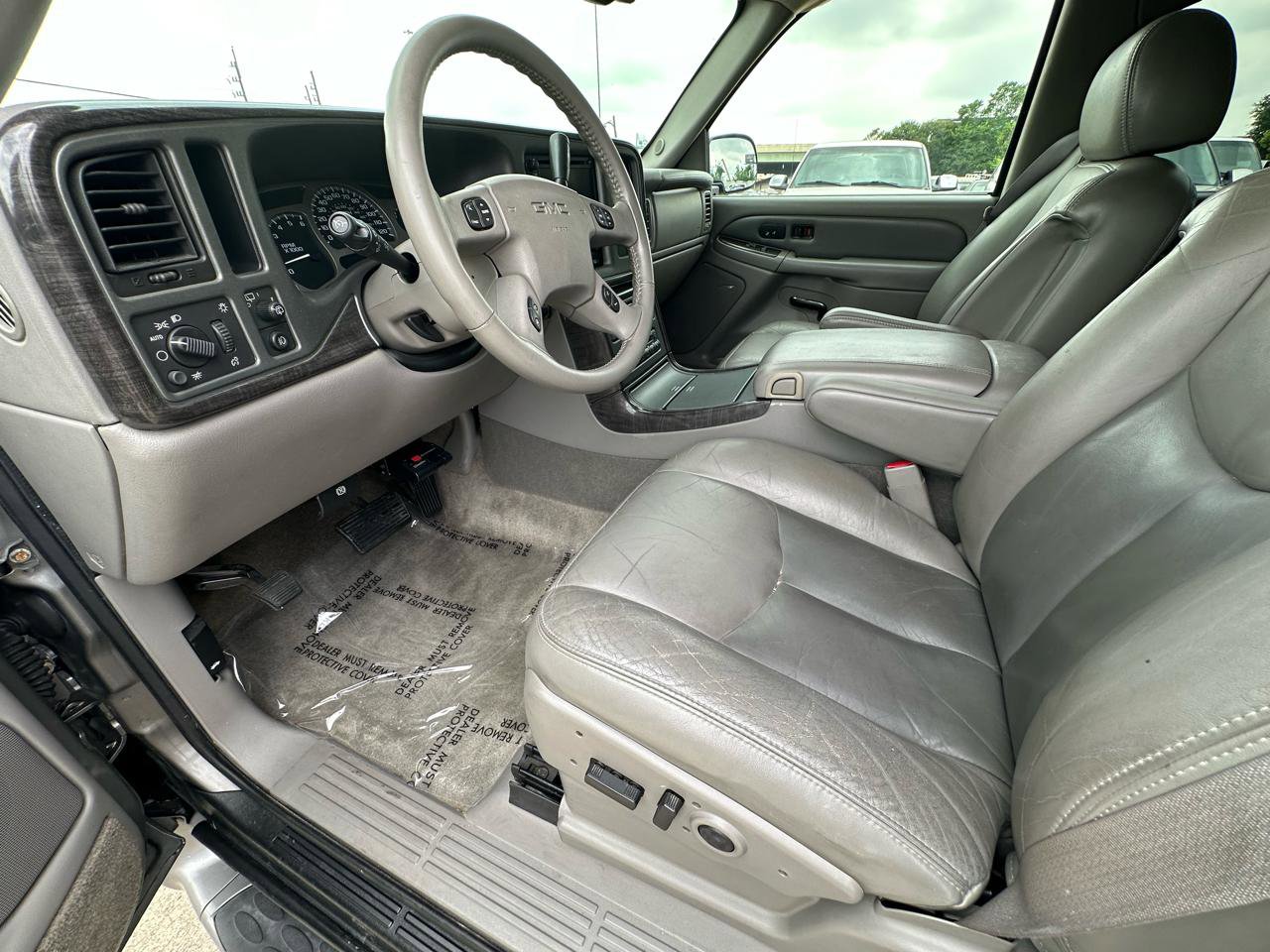 Used 2005 GMC Yukon XL Denali AWD/4WD image 35
