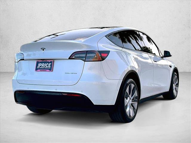 Used 2022 Tesla Model Y Long Range video 2