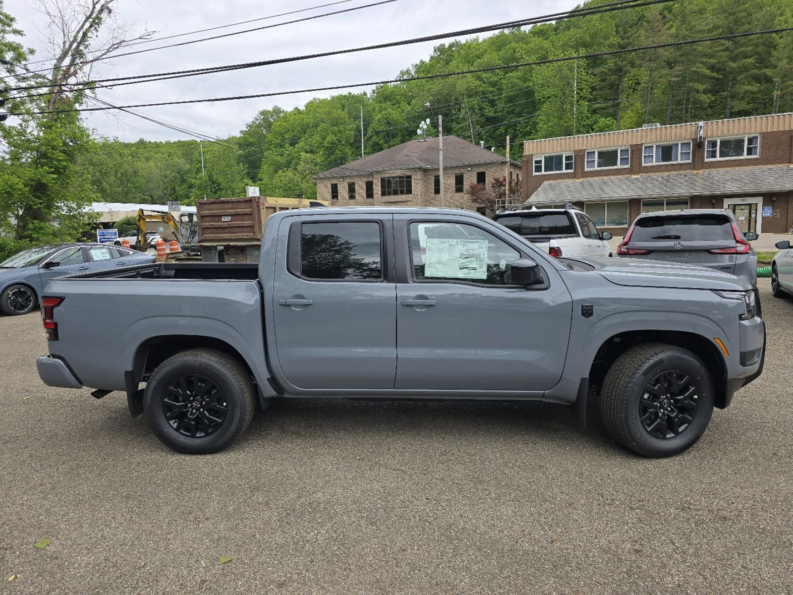 New 2026 Nissan Frontier SV w/ All-Weather Content Package AWD/4WD image 9