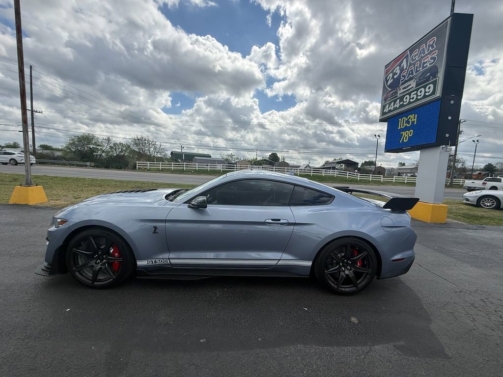 Used 2022 Ford Mustang Shelby GT500 w/ Carbon Fiber Track Pack image 7