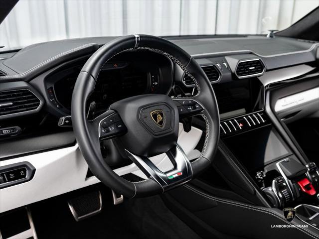 Used 2024 Lamborghini Urus S AWD/4WD image 40