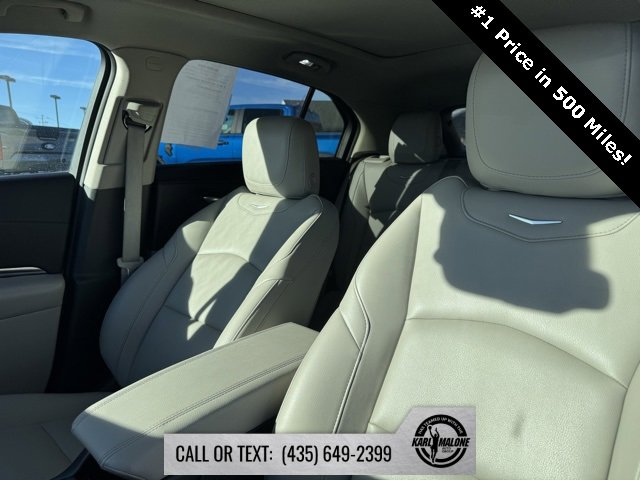 Used 2022 Cadillac XT4 Luxury w/ Cold Weather Package image 16