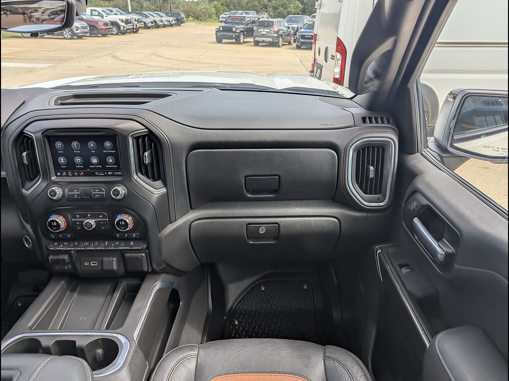 Used 2021 GMC Sierra 1500 AT4 w/ AT4 Premium Package AWD/4WD image 4