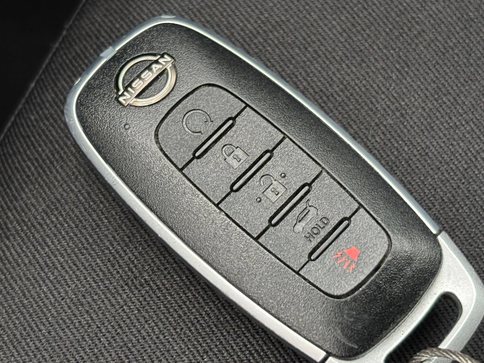Used 2025 Nissan Pathfinder SV FWD image 27