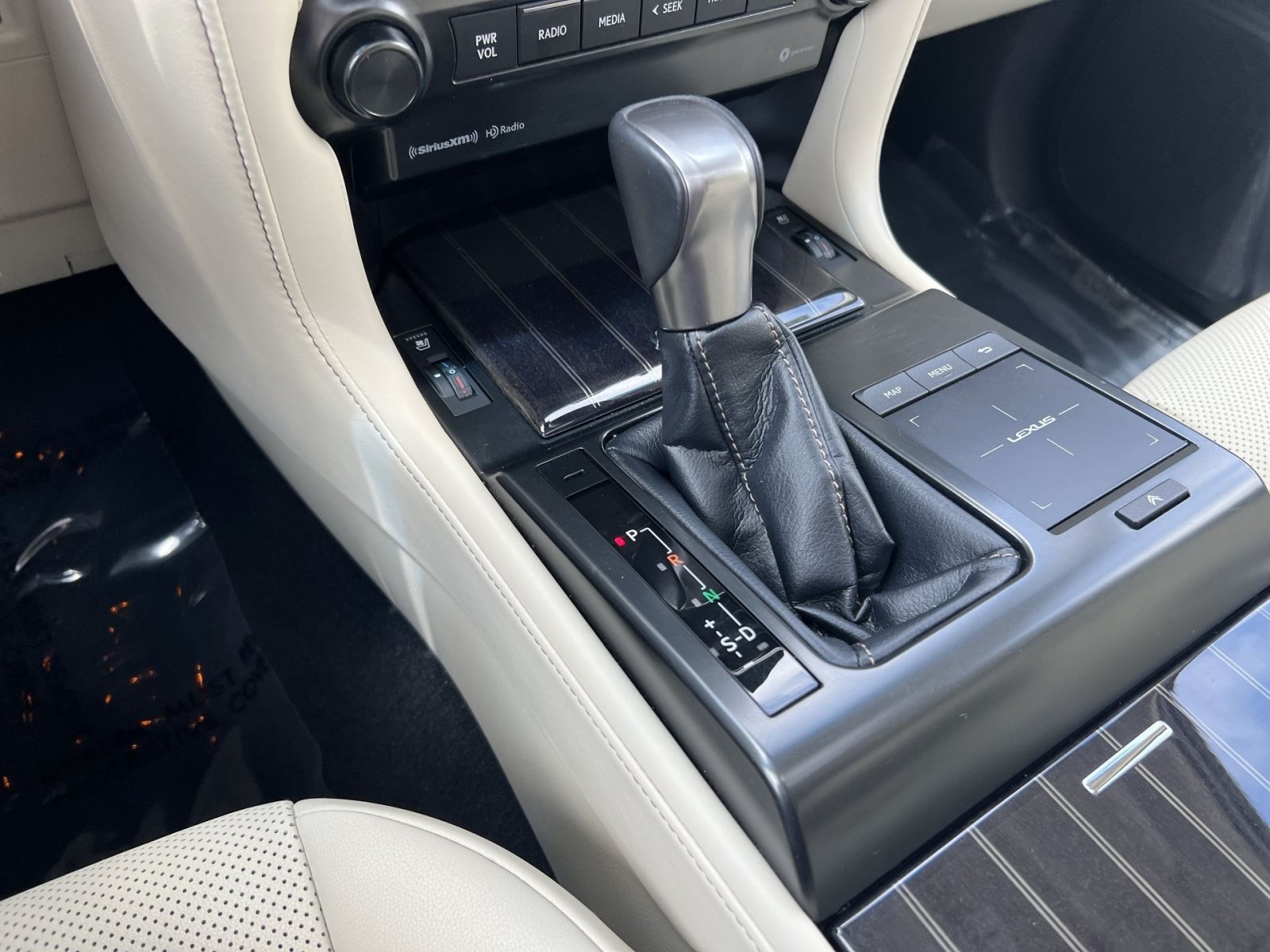 Used 2023 Lexus GX 460 Premium w/ Premium Package AWD/4WD image 22