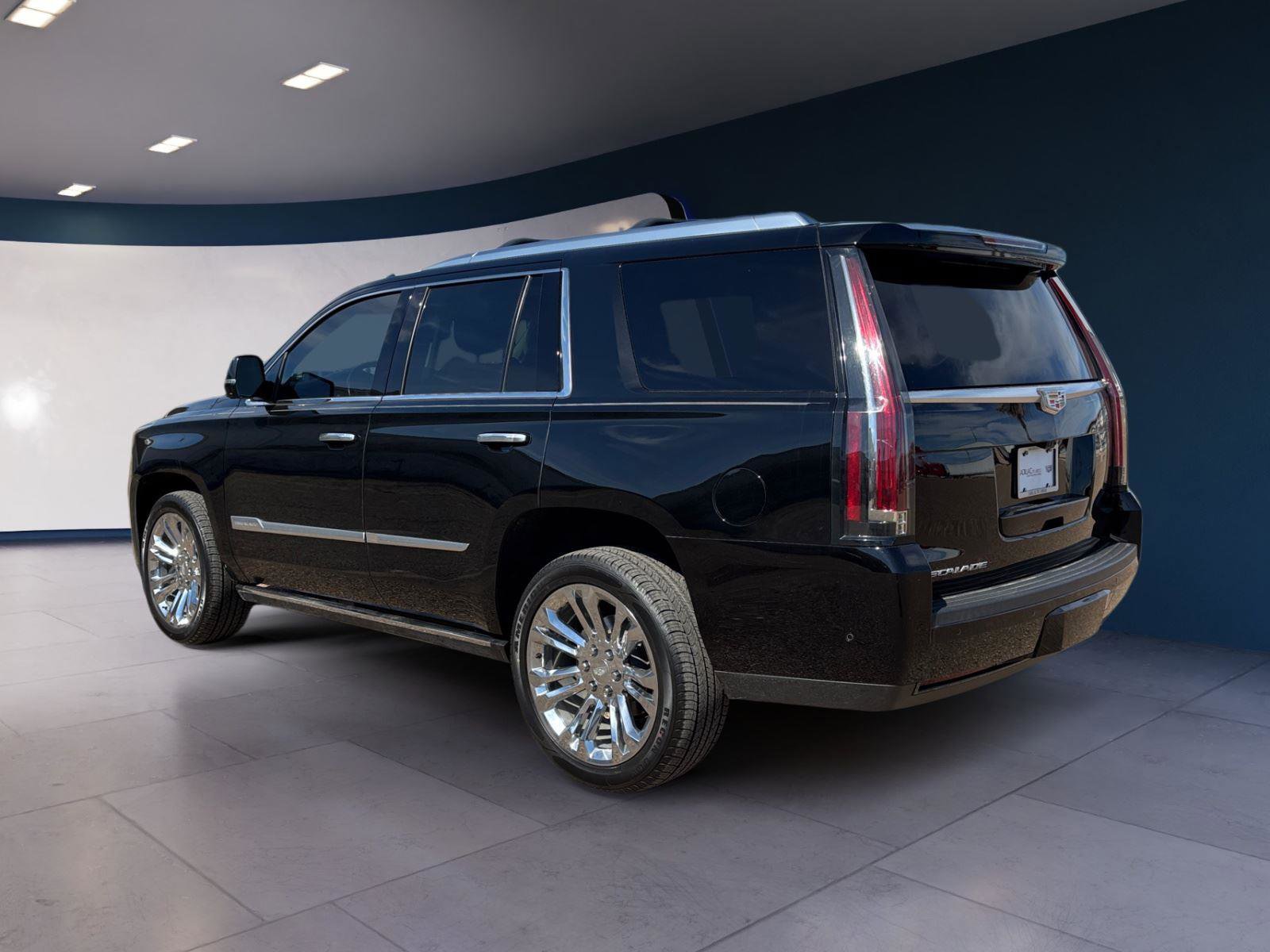 Certified 2019 Cadillac Escalade Premium Luxury image 3