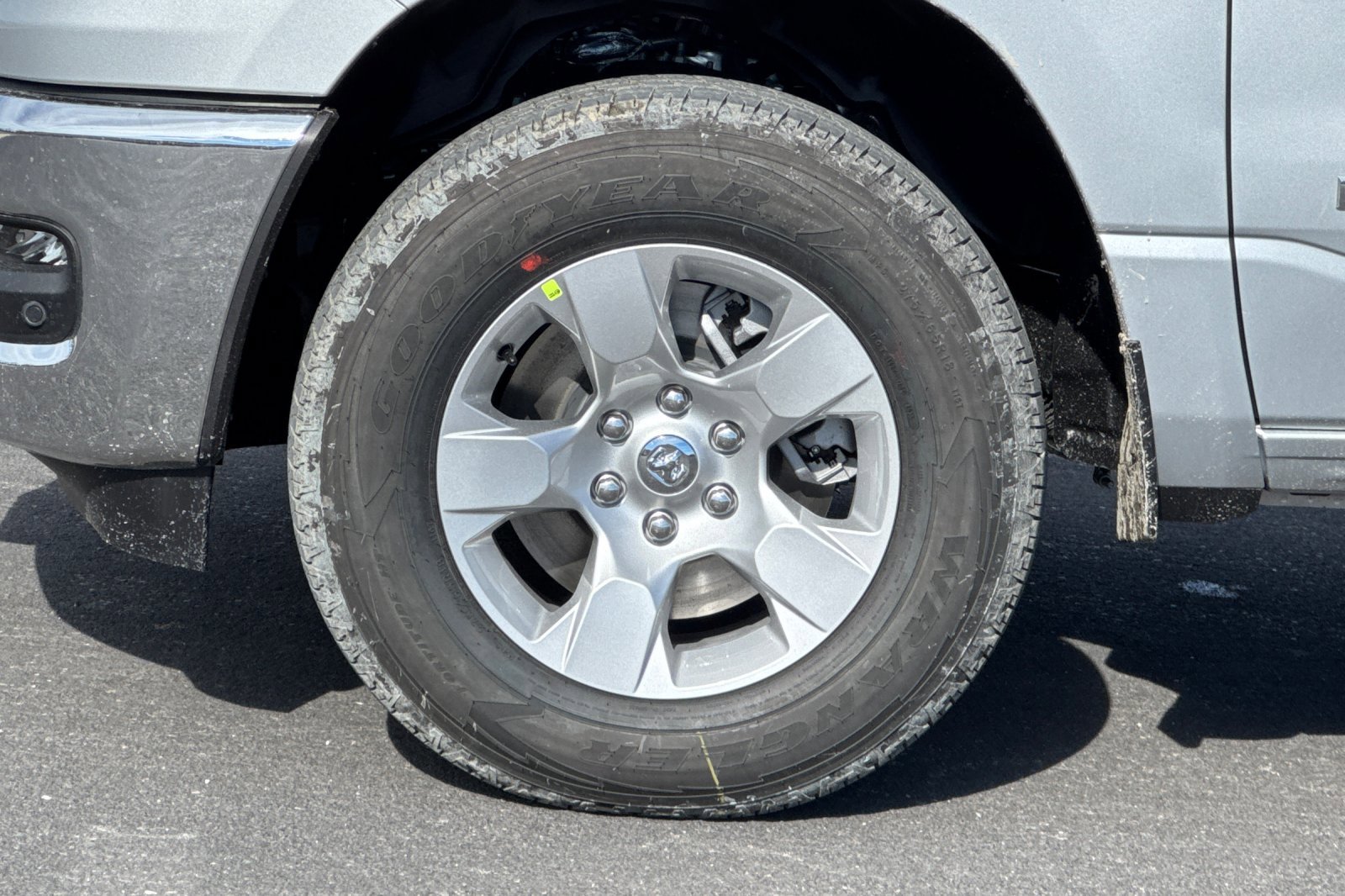 New 2026 RAM 1500 4x4 Crew Cab image 23