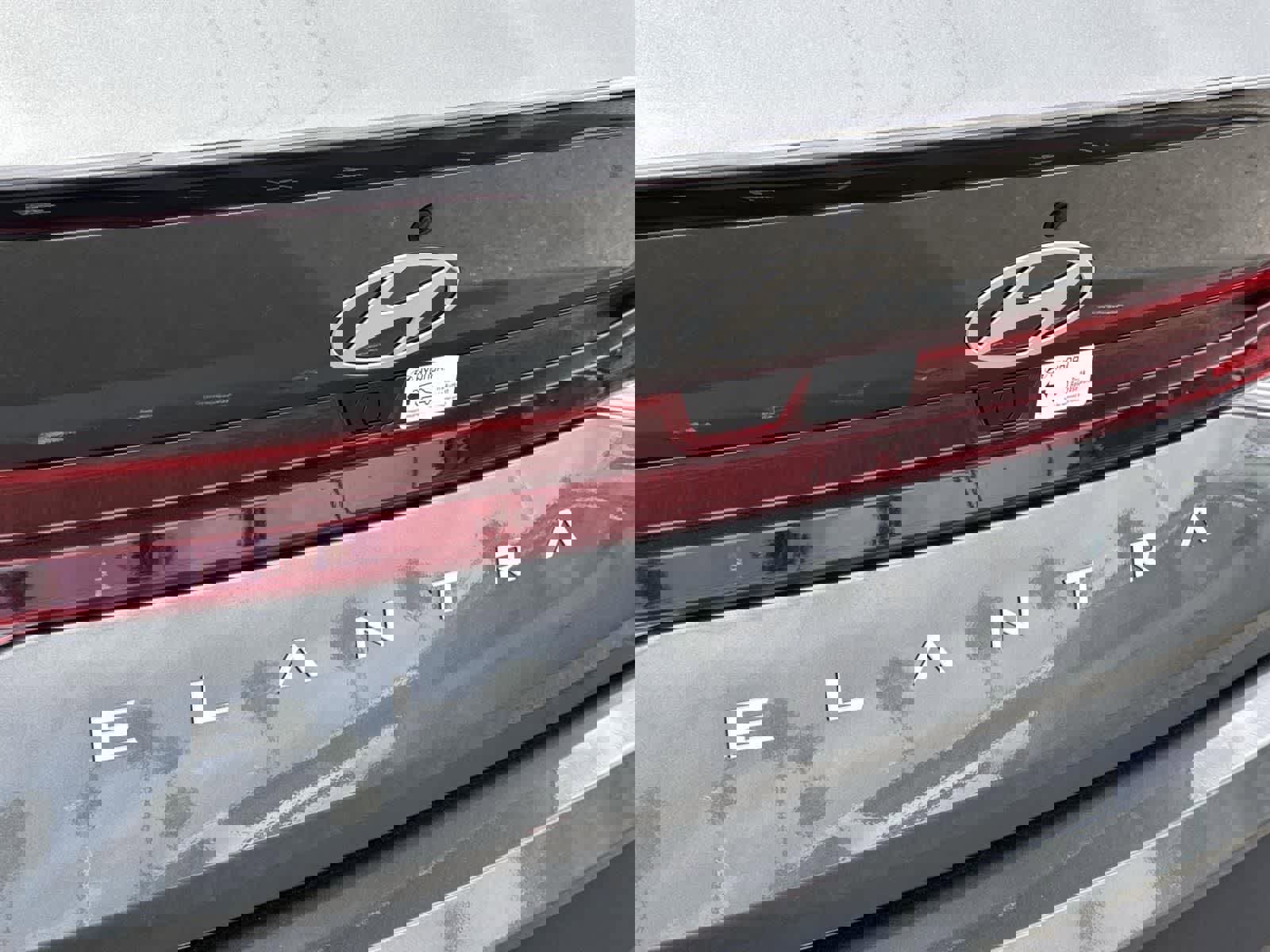 Certified 2025 Hyundai Elantra Sport image 34
