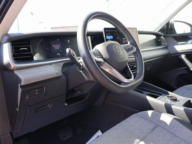 Used 2025 Volkswagen Tiguan S AWD/4WD image 22