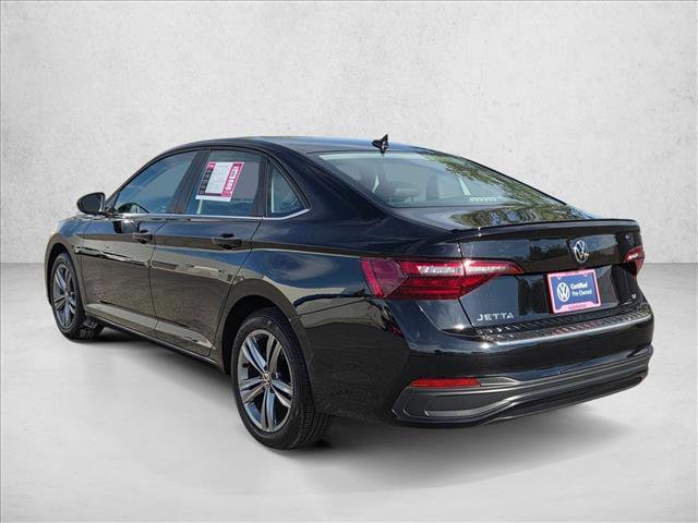 Used 2023 Volkswagen Jetta SE image 8