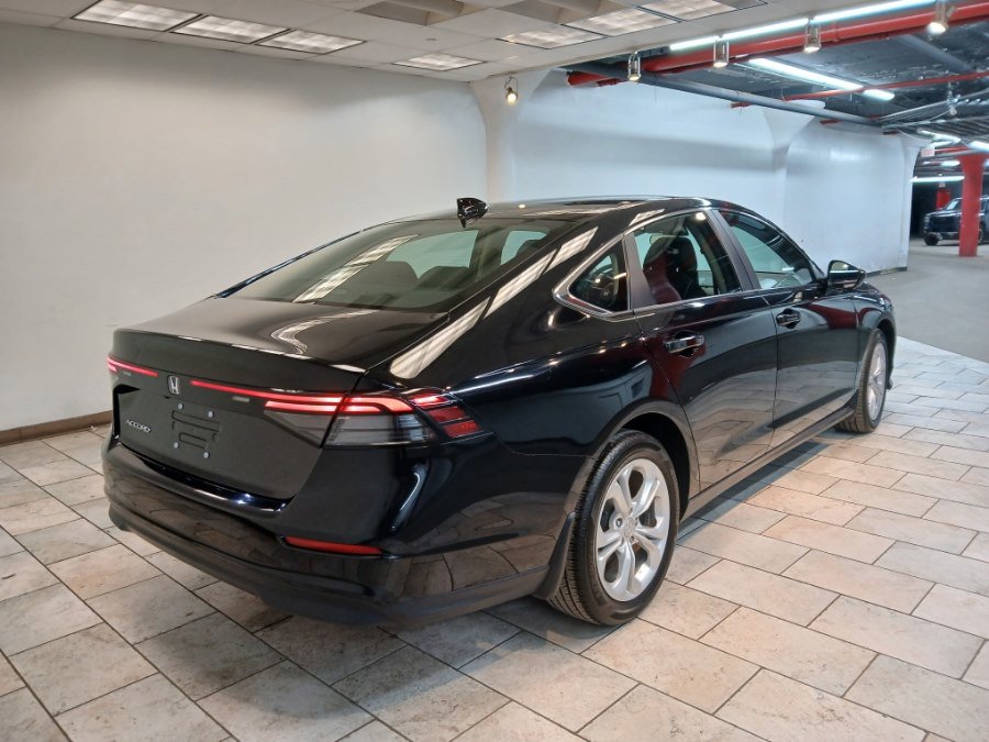 Used 2024 Honda Accord LX image 5