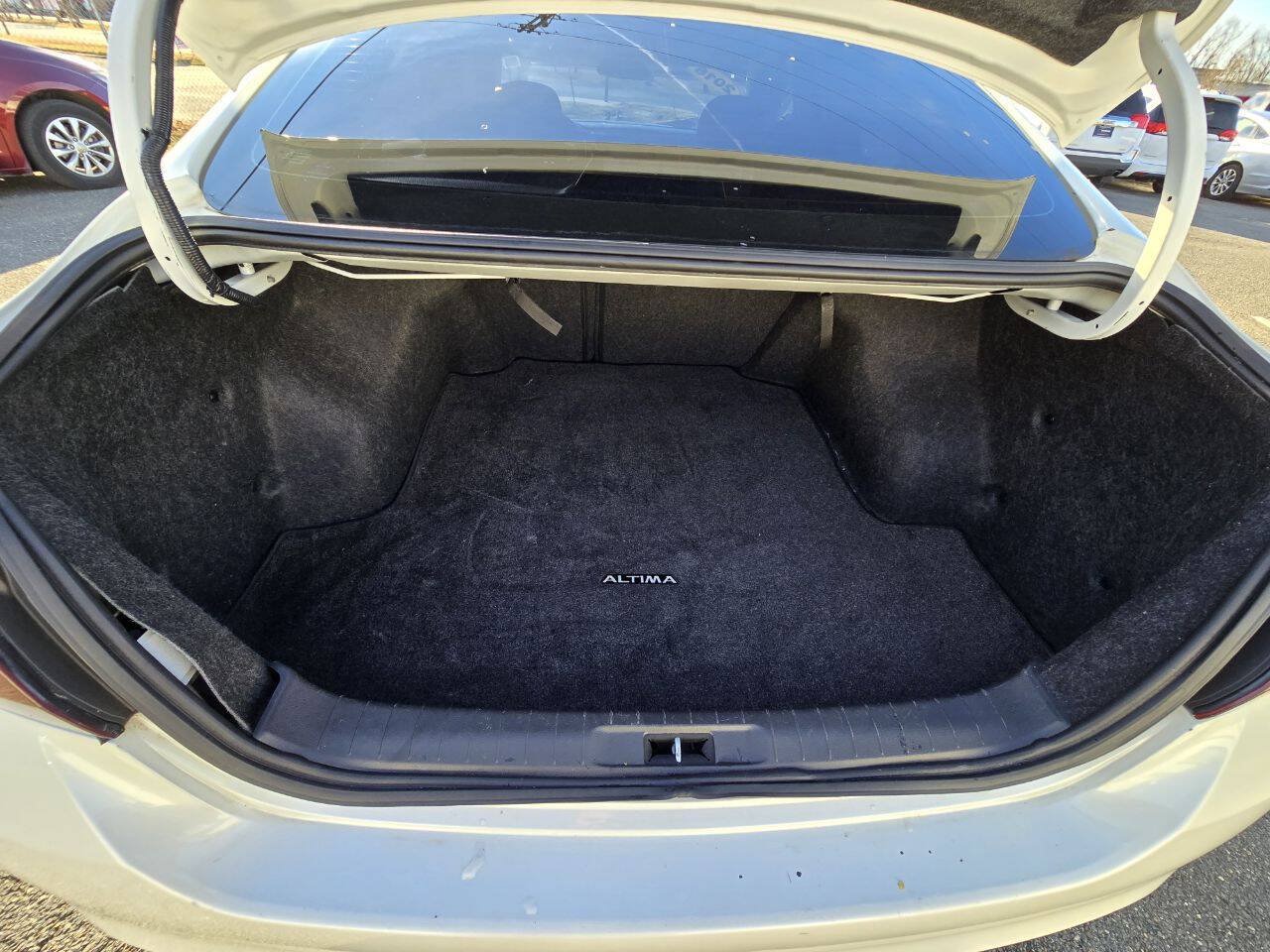 Used 2016 Nissan Altima 2.5 SV FWD image 30