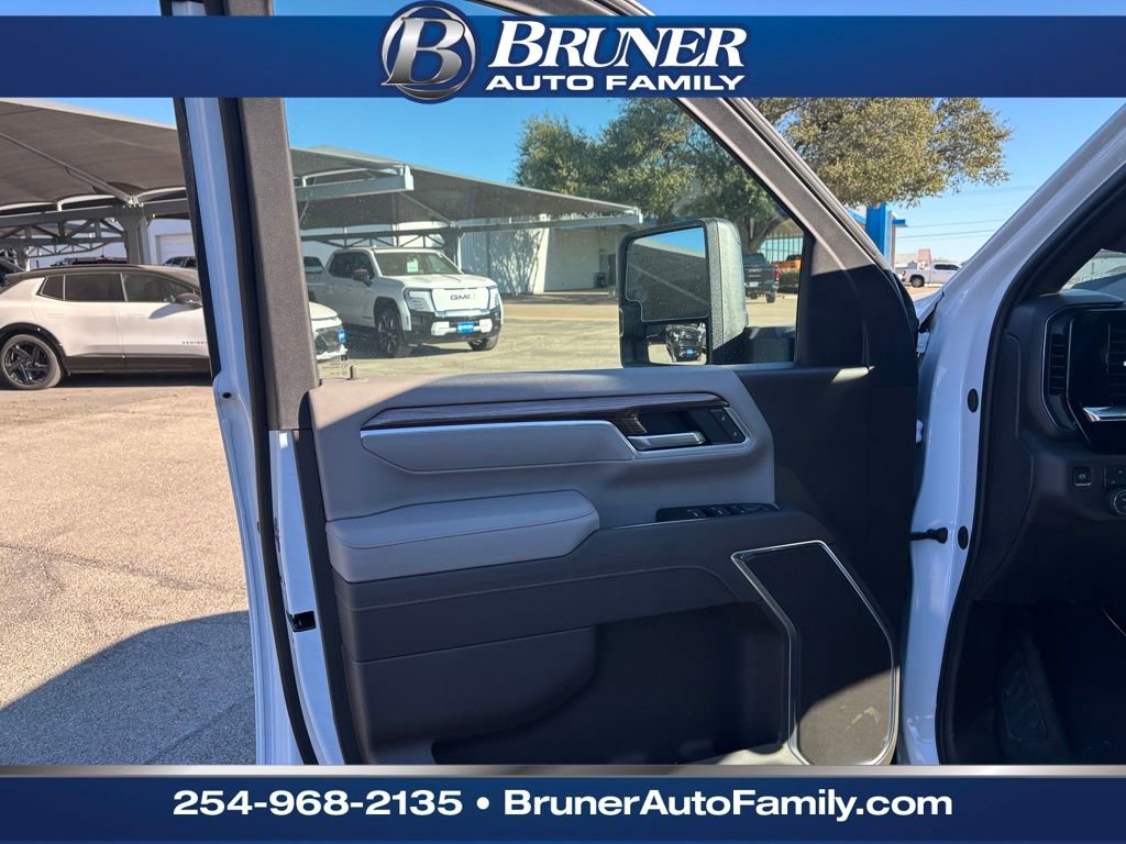 New 2026 Chevrolet Silverado 3500 LT w/ All Star Edition image 12