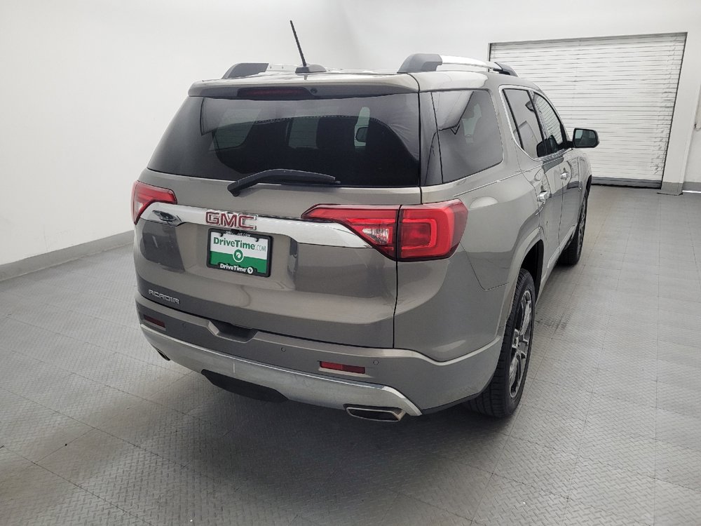 Used 2019 GMC Acadia Denali w/ Technology Package FWD image 7