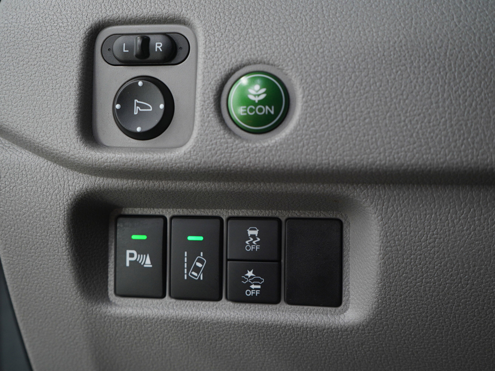 Used 2017 Honda Pilot Touring image 32