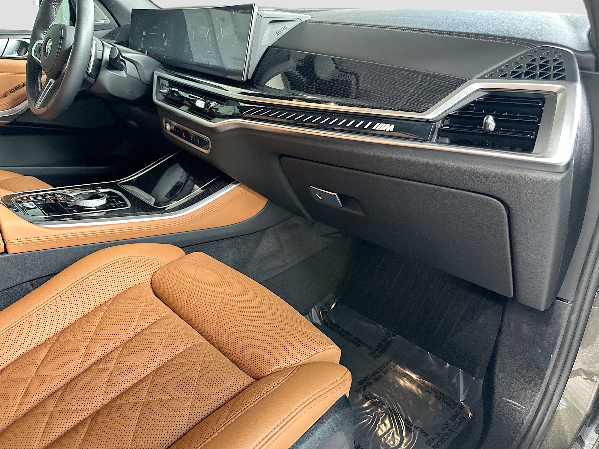 Certified 2025 BMW X5 M60i w/ Executive Package image 31