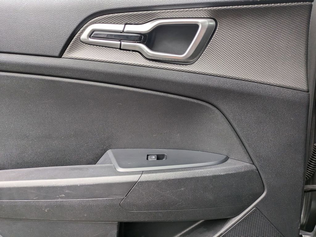 Used 2024 Kia Sportage LX image 25