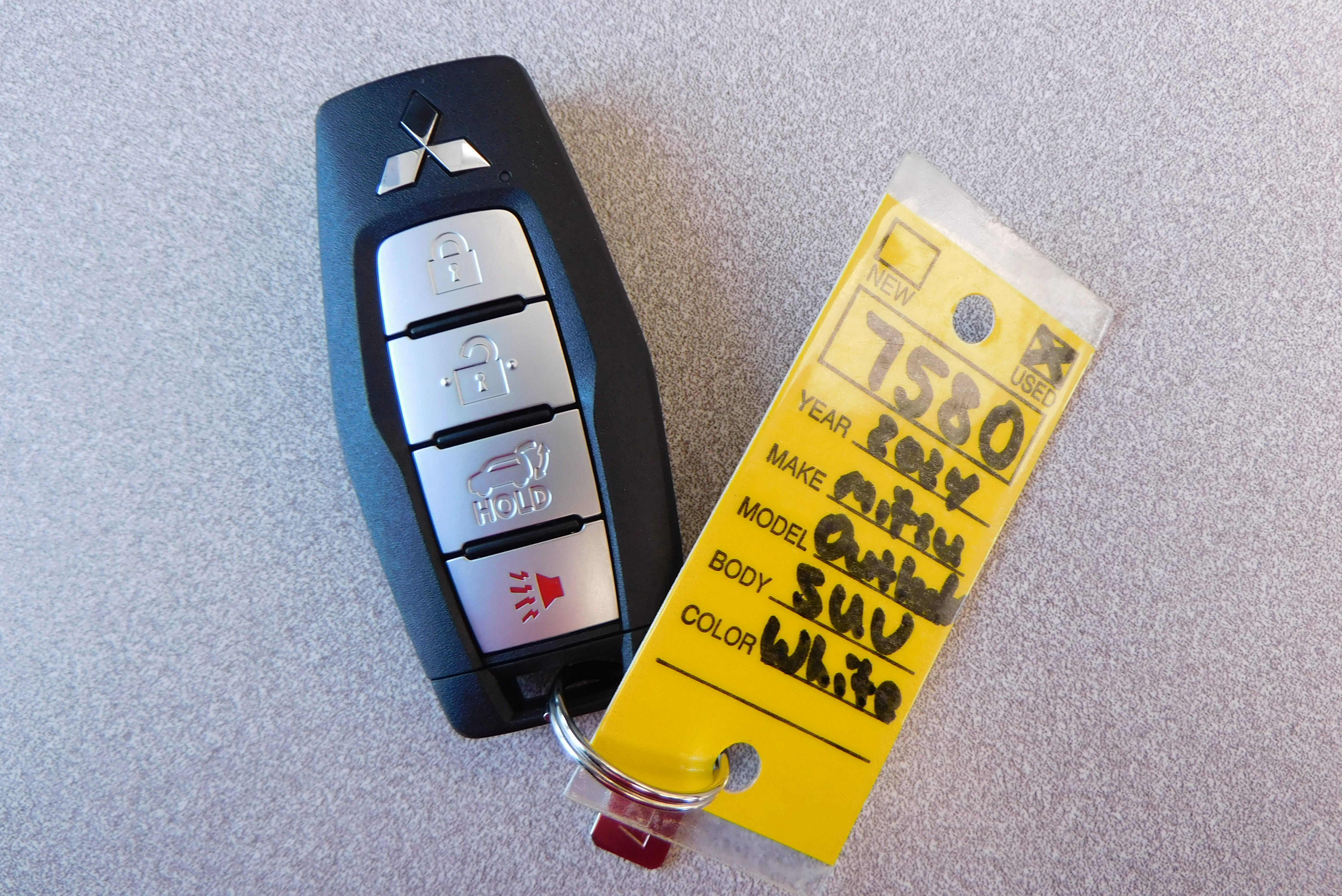 Used 2024 Mitsubishi Outlander SEL image 39