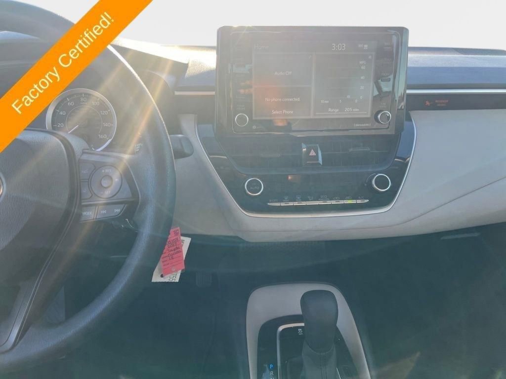 Used 2022 Toyota Corolla LE image 18