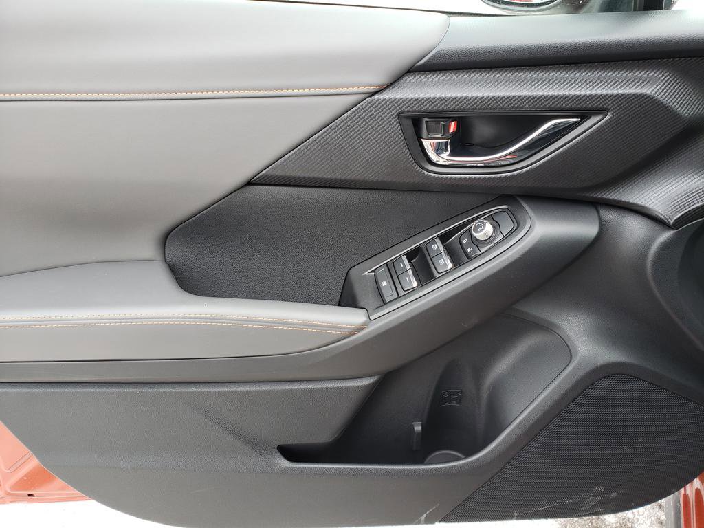 Used 2025 Subaru Crosstrek 2.5i Limited w/ Crosstrek Mirror Package AWD/4WD image 9