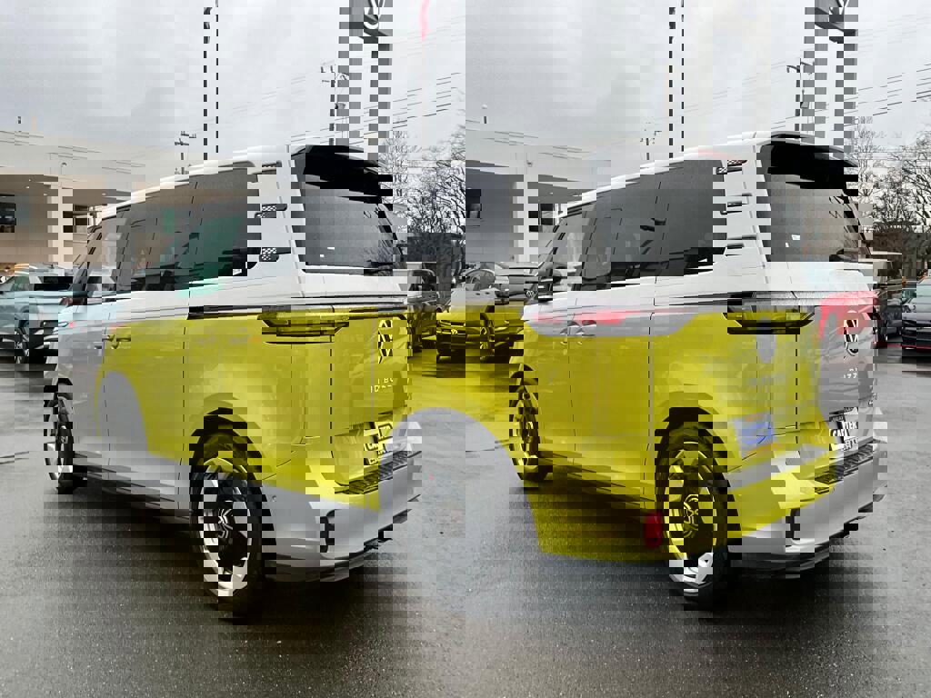 New 2025 Volkswagen ID. Buzz Pro S Plus image 6